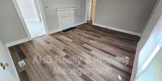 632 New St. Gallery 3