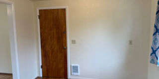 2-bedroom 1 bathroom house in Springfield! 2-bedroom 1 bathroom house in Springfield! Gallery 24