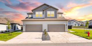 Stunning 4x3 Luxury Duplex in Buda, TX! Gallery 1