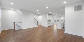 43421 FARRINGDON SQ Gallery 19