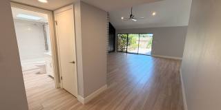 Central Scottsdale *Single Level* *NO Carpet* Patio Home For Rent! Gallery 3
