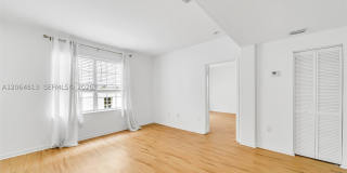 1051 Meridian Ave Gallery 4