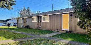 Charming 2BR Duplex in Tacoma Gallery 27