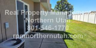 Lovely 2 Bedroom Townhome in Harrisville Available!! Gallery 20