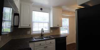 2 Bedroom 1 Bath Home in Roeland Park 2 Bedroom 1 Bath Home in Roeland Park Gallery 8