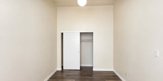 Bright 1 Bed / 1 Bath Apartment for Rent in North Seattle Private Balcony, Near Green Lake & Northgate! Gallery 24