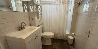 1106 E 51st Street Gallery 20