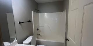 Nice 3 Br. 2 Bath home in Ward Gallery 8