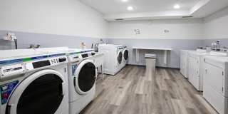 Laurel West End Gallery 14