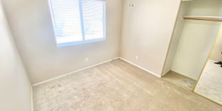 Comfortable single-story 3BD/2BA home with pool & spa in a guard-gated community Gallery 21