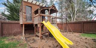 Bright & Comfortable 3 Bedroom Home Gallery 53