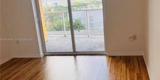 900 SW 8th St Gallery 9