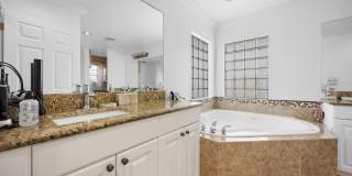 6934 Grapeview Boulevard Gallery 15