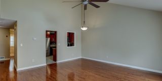 92 Tulip Lane Gallery 5