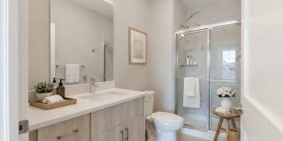 Creekline at Fairfield Gallery 7