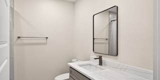 631 E Mistletoe Gallery 14