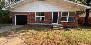 Charming 3-bedroom home in Russellville, AR Gallery 1
