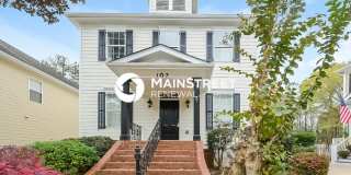 107 Denham Square Gallery 1