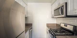 Laurel Pointe Gallery 7