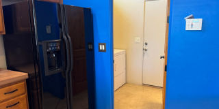 Unique 3Bdm 2Ba home is located in a great central location Gallery 25