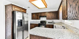 Three Bedroom Two Bathroom House For Rent Gallery 1