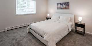 Creekside Gallery 43