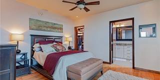 701 W Lakeside Avenue Gallery 12