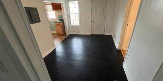 1207 E Martin St Gallery 8