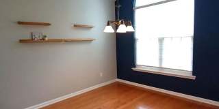 Sought After Riverwood Townhome! Gallery 11