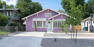 1507 Northwest 28th Street - A Gallery 16