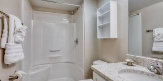 Holly Point Apartments Gallery 81