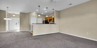 Charming 3-Bed Townhome in Prime Richmond Hill Location! Gallery 15