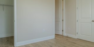 16705 Victoria Grove Alley Gallery 9