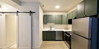 1635 West Cornelia 1635 West Cornelia Gallery 1