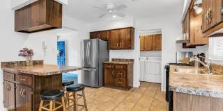 1812 Beverly Avenue Gallery 5