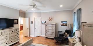 503 Waight Street Gallery 24