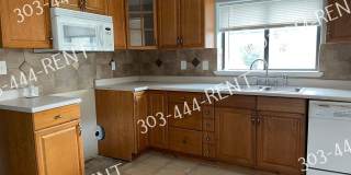Perfect location for a 2 bedroom-1 bathroom house! Gallery 9