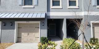 Gorgeous 3-Bedroom, 2.5-Bathroom Townhome in Sun City Center Gorgeous 3-Bedroom, 2.5-Bathroom Townhome in Sun City Center Gallery 1