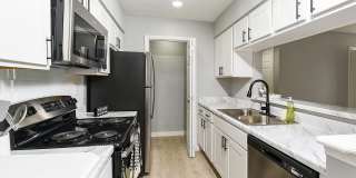 Stoneleigh Apartments Gallery 12