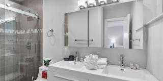 251 SE 8th St Gallery 14