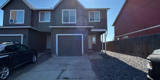 3 Bedroom / 2.5 Bathroom Townhouse in SW Redmond Gallery 1