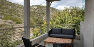 533 Temple Hills Drive Gallery 12