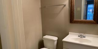 2Bd/1.5Ba Townhouse located on the Germantown/Memphis Line! Gallery 1