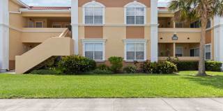 Beautiful furnished & turnkey ready  2/2 unit available now for an annual lease Gallery 3