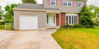 300 MACCLELLAND Avenue Gallery 1