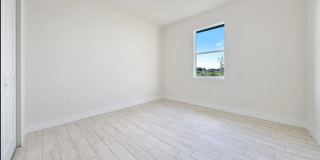 2719 42nd Street W Gallery 12