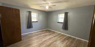 901 North Oak Avenue Gallery 5