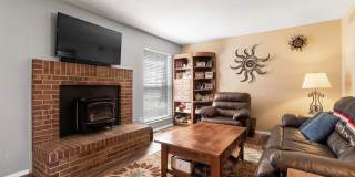Two Master Suites + Basement 3rd Bedroom Gallery 6