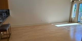 Epic REA- Serene 2 BR/1 BA Flat w/Private Deck & Yard in Lone Mountain Gallery 23