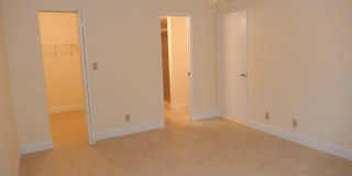 3017 N Oakland Forest Drive Gallery 12